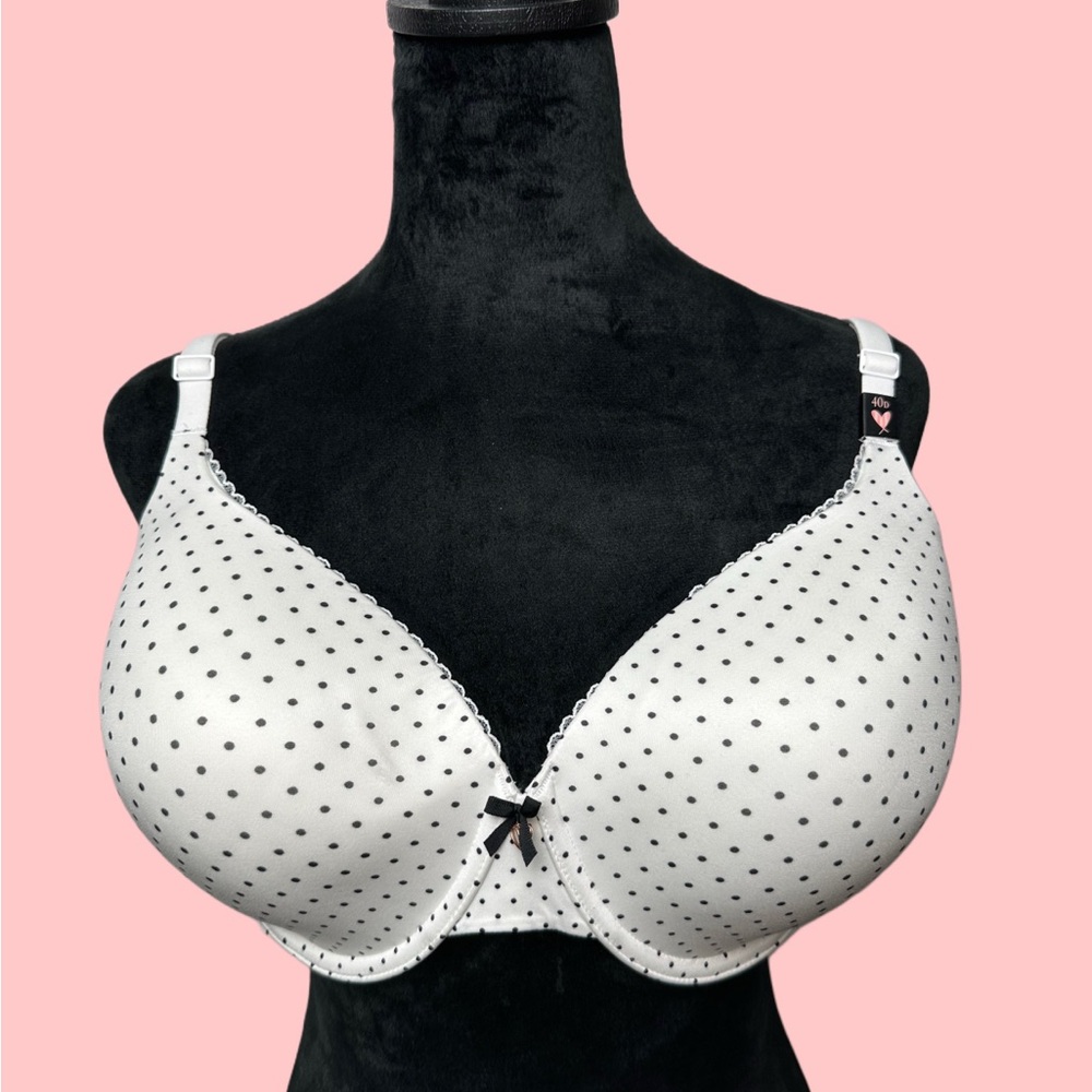 NWT Victoria Secret Body By Victoria lightly Lined Bra